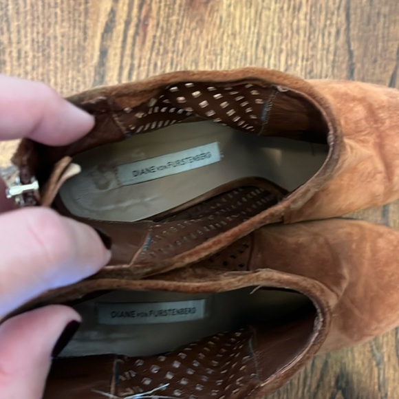 Diane Von Furstenberg brown suedeleather boots size 9 - Picture 3 of 4
